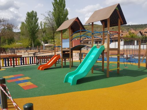 ▶️ Instalación de Toboganes para Parques Infantiles en Madrid ▶️