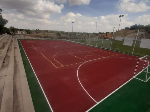 Limpieza pista polideportiva Belmonte