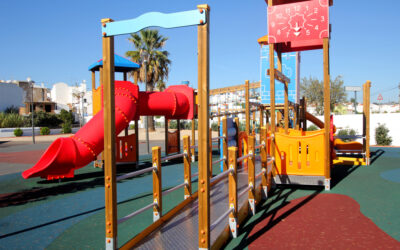 Reparaci&oacute;n parques infantiles