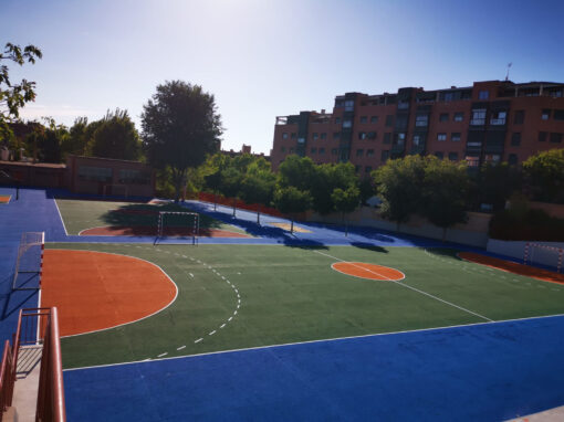 Construcción de pistas polideportivo joaquín costa