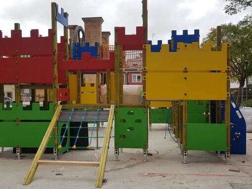 Construcción parque infantil jardins del sequial