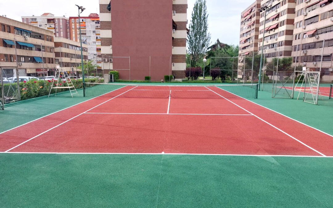 Rehabilitación de pistas de tenis en Club Social Parque Granada
