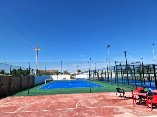 Construction of paddle and tennis courts Sariñena