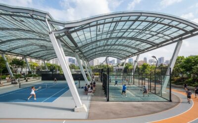 Cubierta fija para pistas deportivas exteriores: ventajas y soluciones