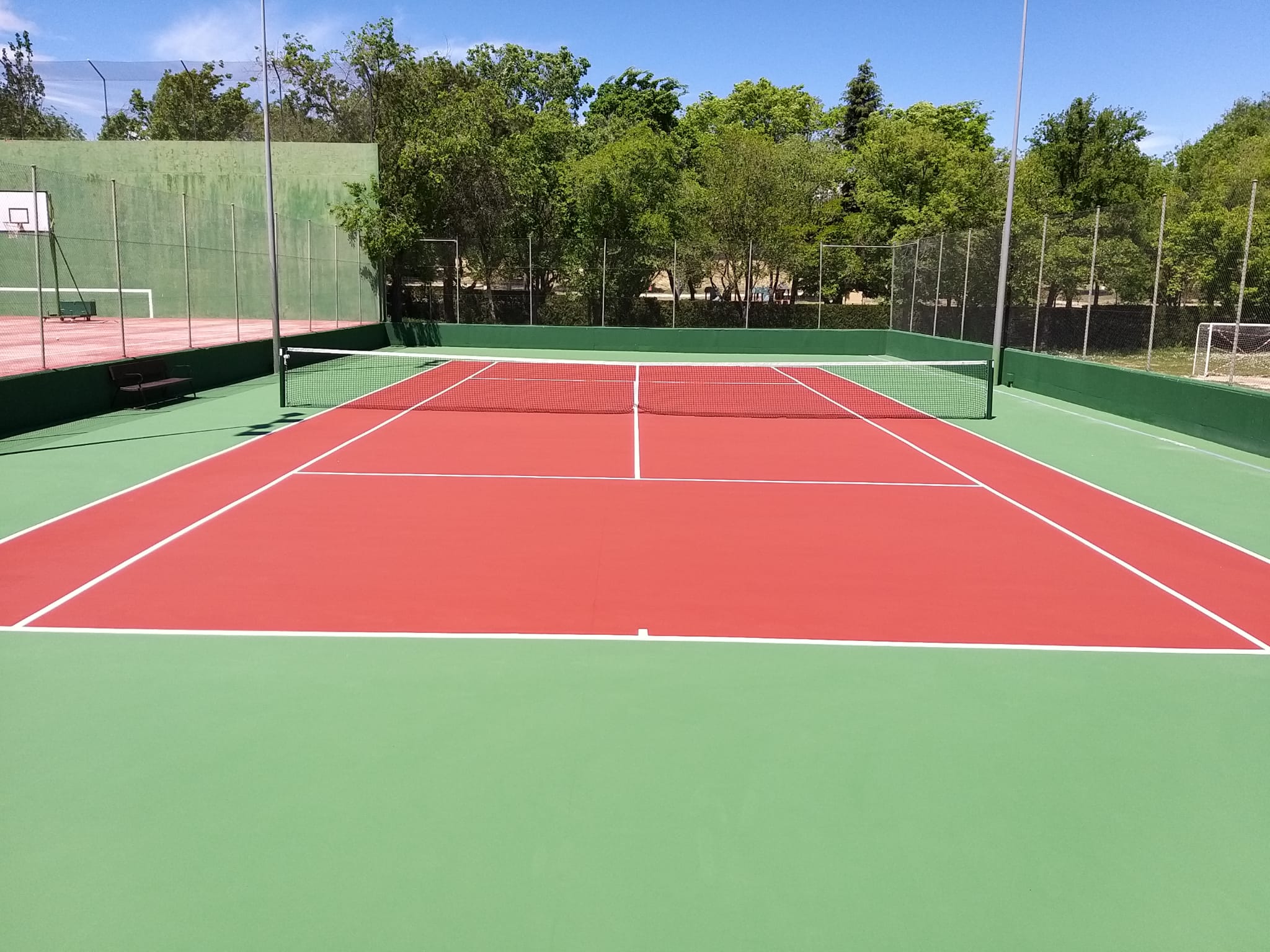 pistas de tenis comunidad de vecinos solano