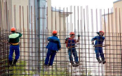 Encofrador: qué es, funciones y por qué es clave en la construcción